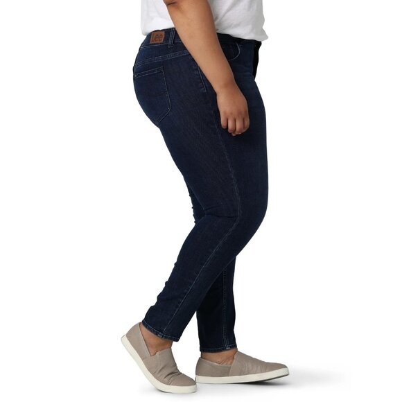 Lee Women's Plus High Rise Skinny Jean, Size 26 (WM), Slim Fit, Dark Wash Demin - Picture 3 of 5
